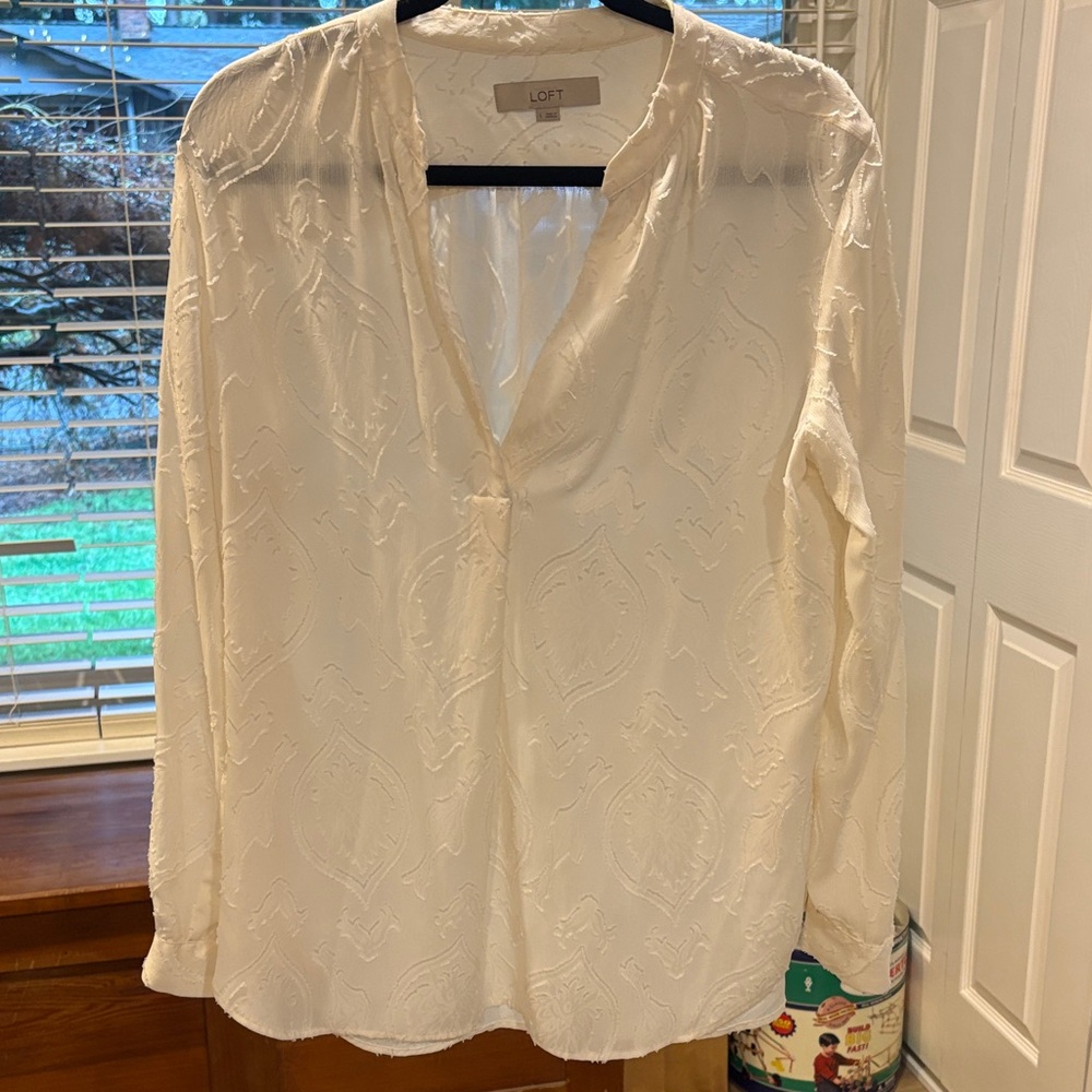 LOFT Cream Textured V-Neck Blouse